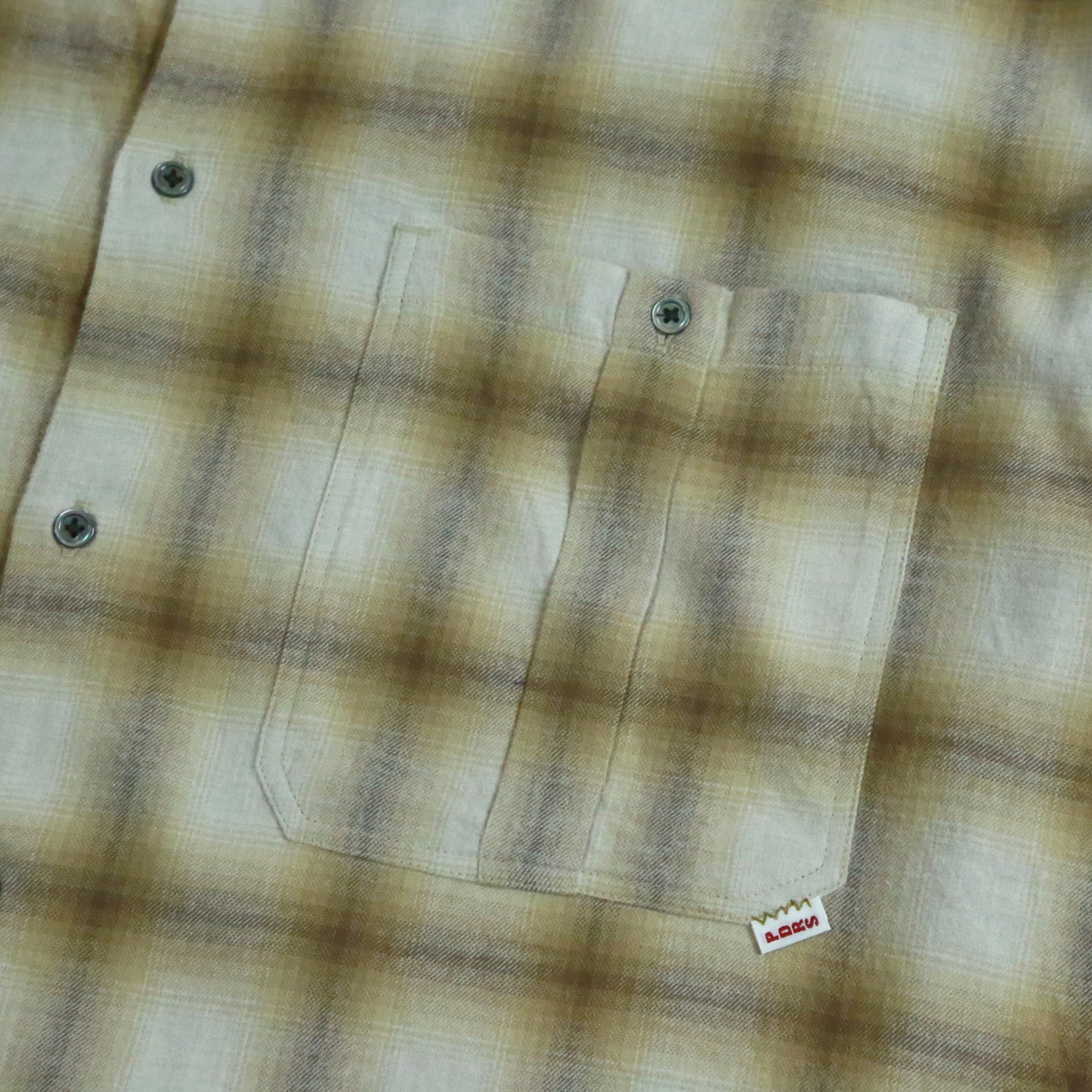 RELAXING LIFE BOX CHECK SHIRT / BEIGE