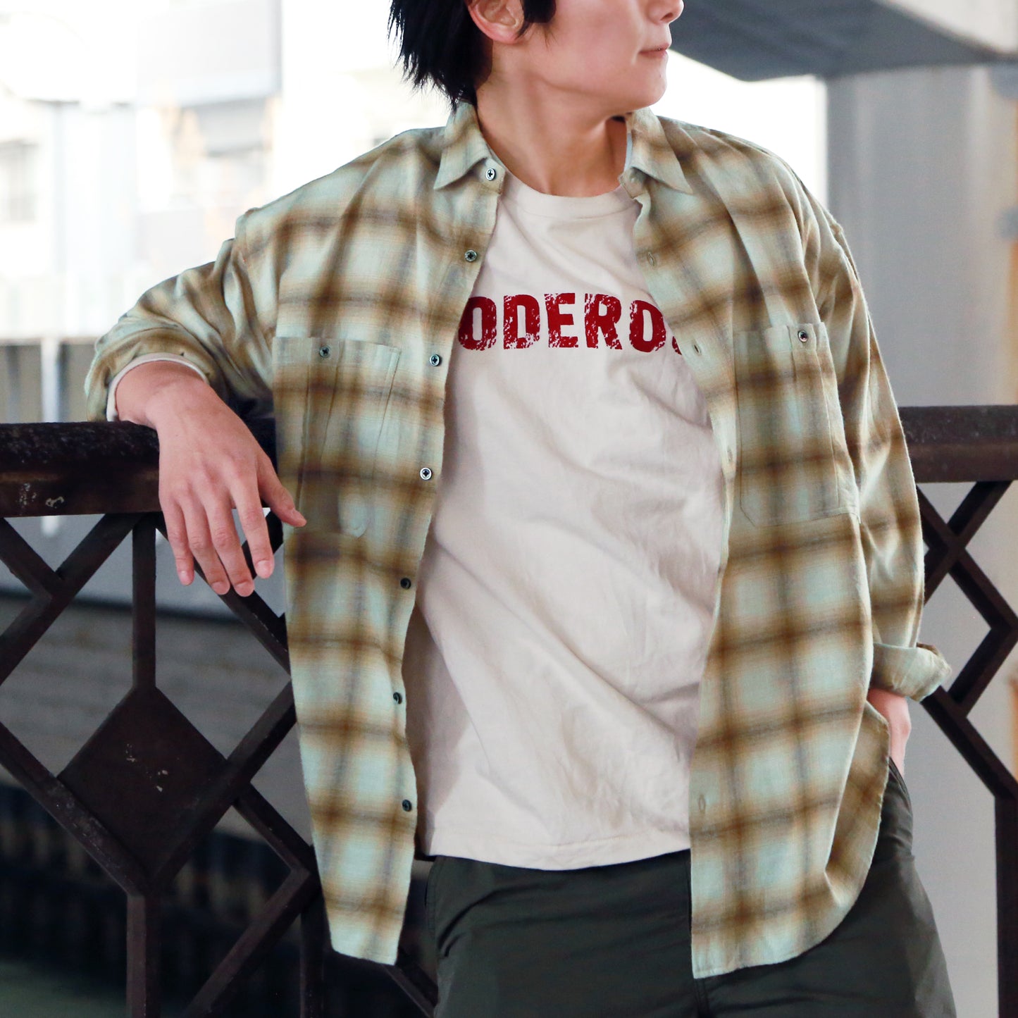 RELAXING LIFE BOX CHECK SHIRT / BEIGE