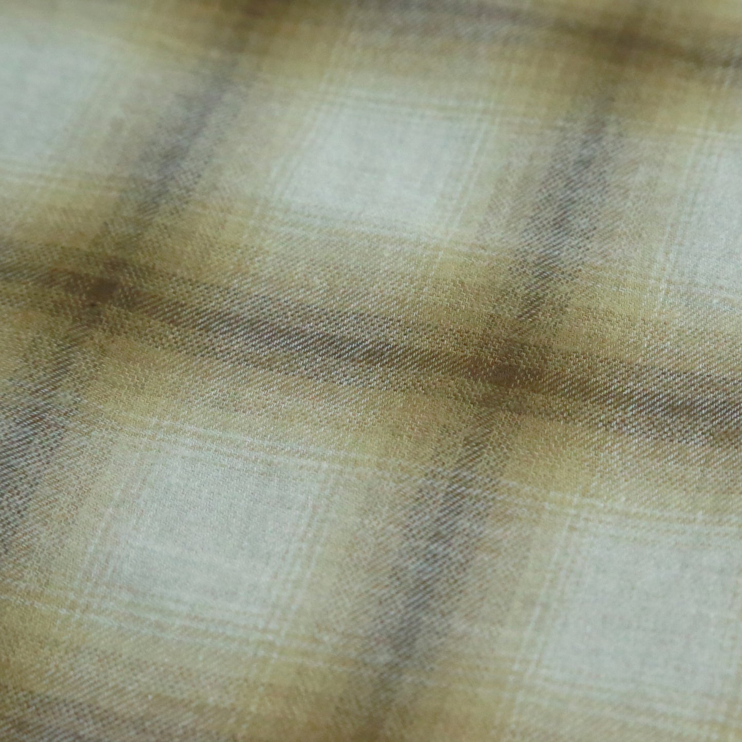 RELAXING LIFE BOX CHECK SHIRT / BEIGE