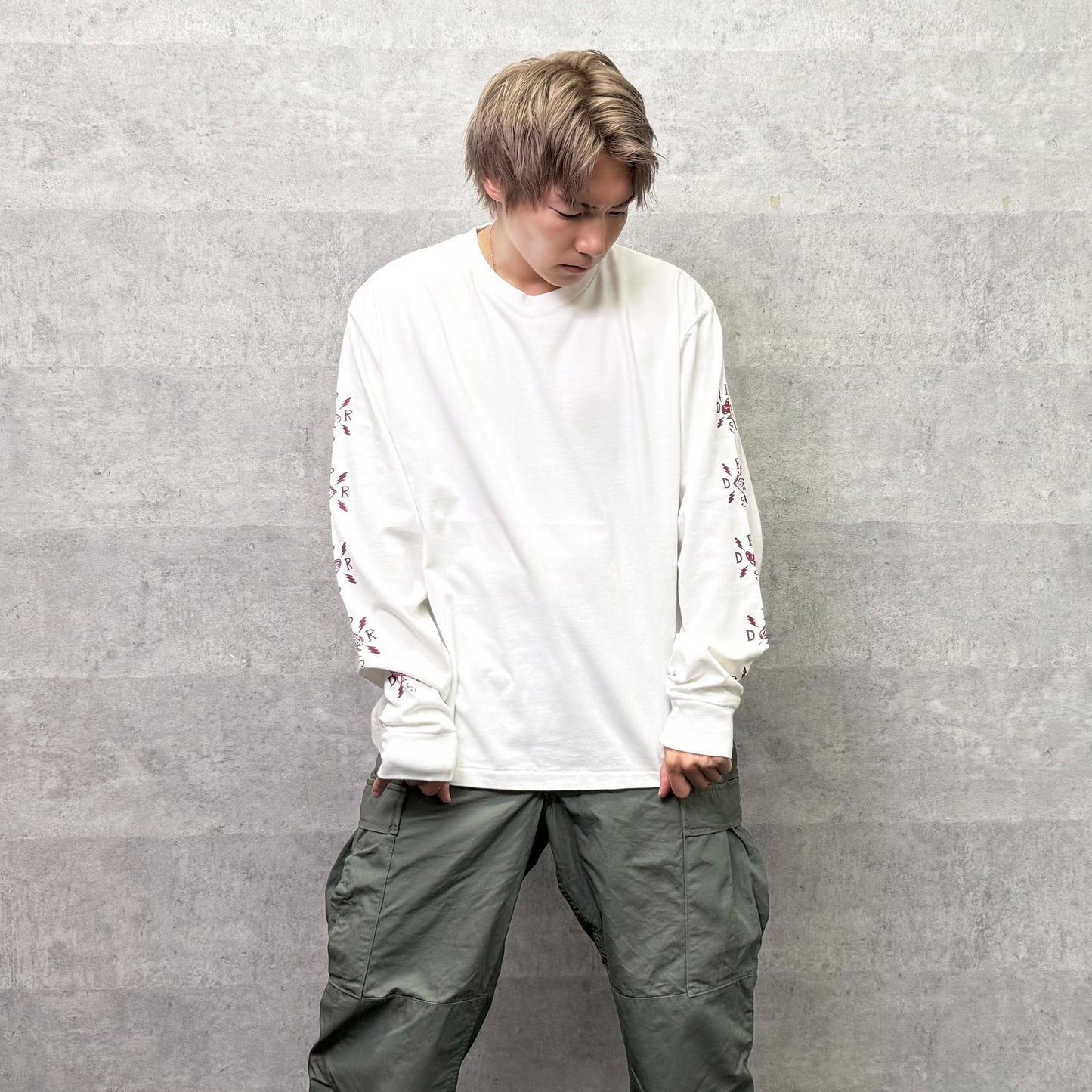 SUIT LOGO LS T-shirt / OFF WHITE