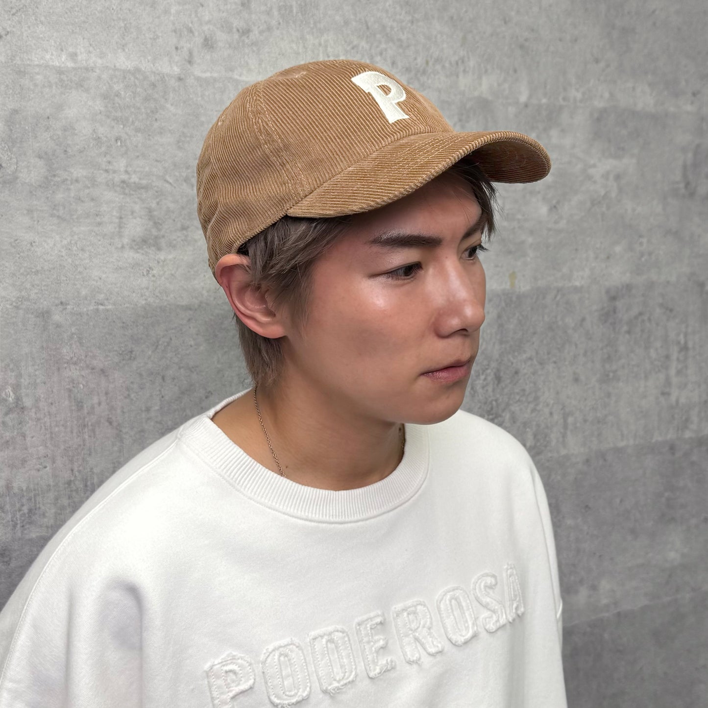 PODEROSA LOGO CORDUROY CAP / MOCHA